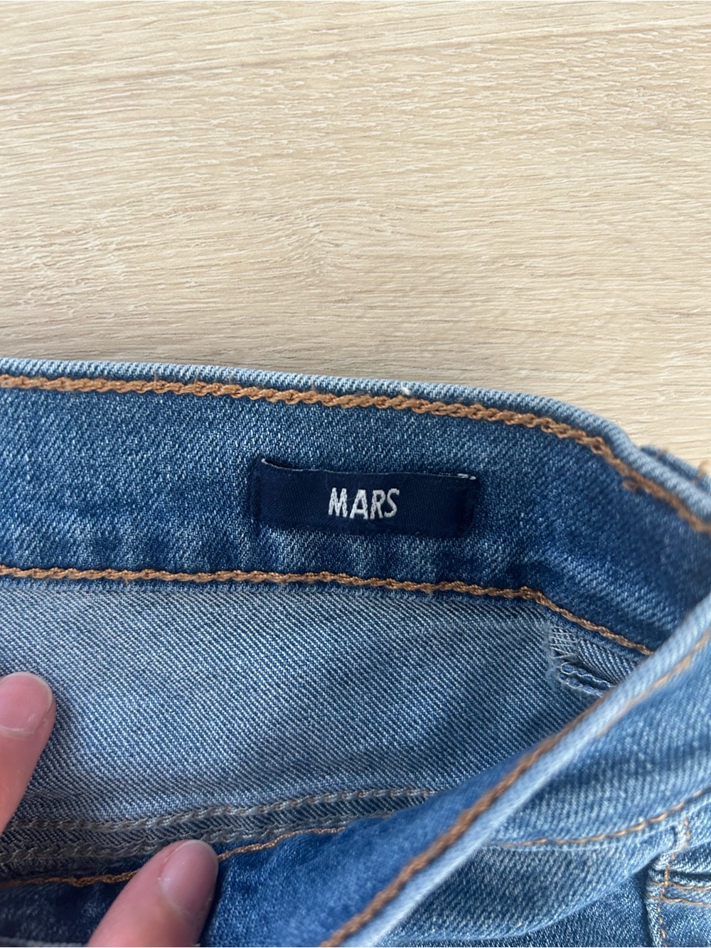 High-Rise Flared Women's Jeans in Medium Blue - Picture 6 of 8
